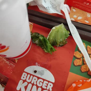 Burger King'de Hijyen Sorunu: Sağlıksız Marul Şikayeti