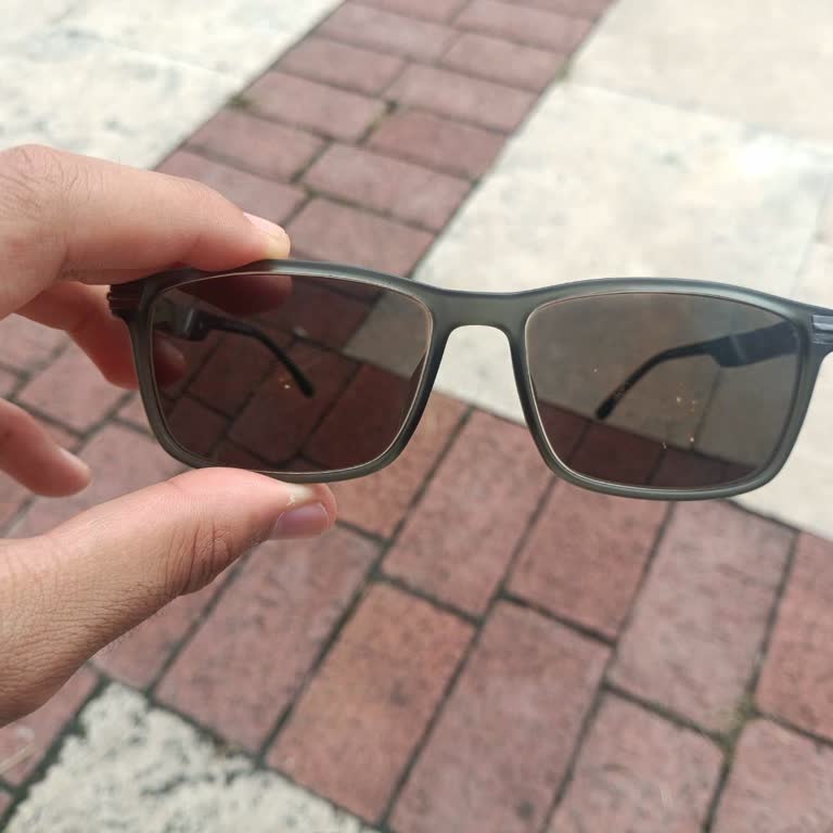 Atasun Optik Gözlüğümde Kalıcı Beyaz Nokta Sorunu Ve Çözüm Eksikliği