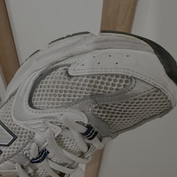 Aynı Noktadan Yırtılan Ayakkabılar Ve Kronik Kalite Sorunu