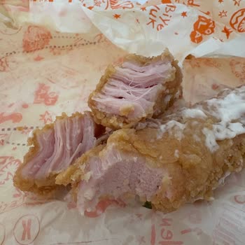 Çiğ Tavuklu Burger Ve Yetersiz Müşteri Hizmeti