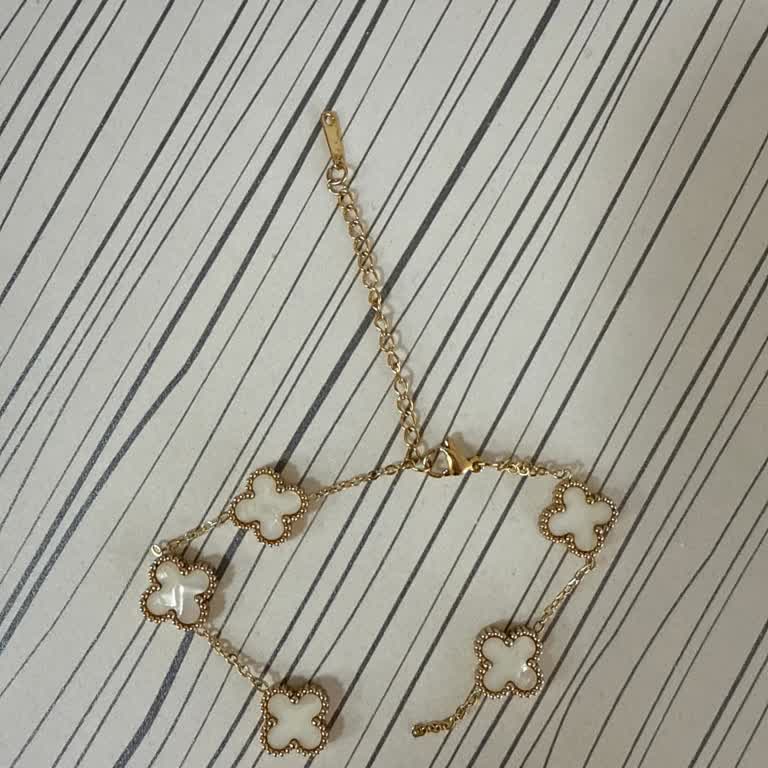 Aldığım Bileklikler Kısa Sürede Koptu Çözüm Sunulmadı