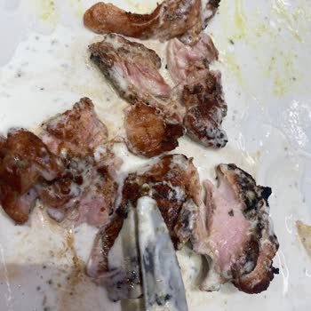 Tavuk Dünyasında İki Kez Çiğ Tavuk Ve İlgisiz Müdürle Yaşanan Sağlık Riski