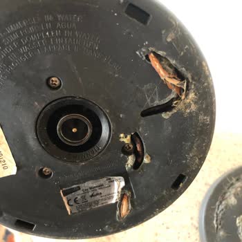 Goldmaster Çaycı Alt Tabanında Erime Ve Garanti Sürecinde Çözüm Bulunamaması