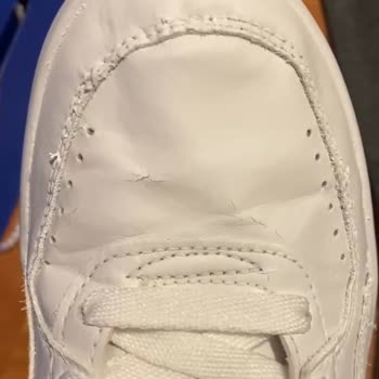 Ayakkabı Tamir Hizmeti Sonrası Memnuniyetsizlik ve Ücret İadesi Talebi