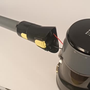 Garanti Kapsamındaki Fakir Süpürge Tekrar Kırıldı, Ücret Talep Ediliyor!