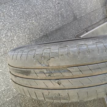 Goodyear Lastiklerde Erken Çatlama Ve Güvenlik Riski: Beklentilerin Çok Altında Kalan Performans