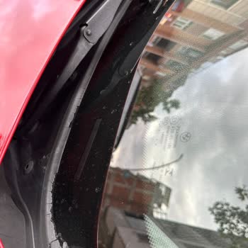 BMW 3 Serisi 320i Araçta Kronik Donanım Sorunları Ve Garanti Talebi