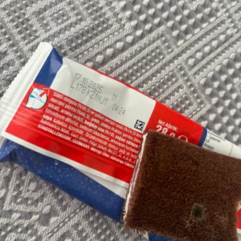 Küflü Kinder Süt Dilimi Ürünü İle Karşılaştım