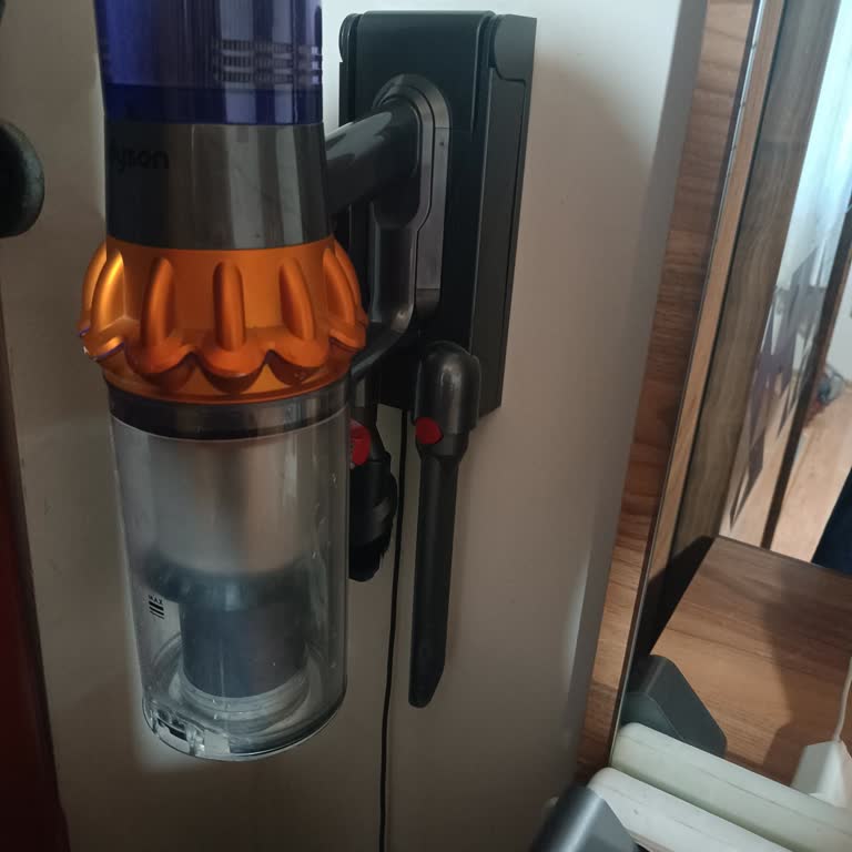 Dyson V15 Süpürge Garanti Sonrası Arızalar ve Yetersiz Müşteri Desteği Mağduriyeti
