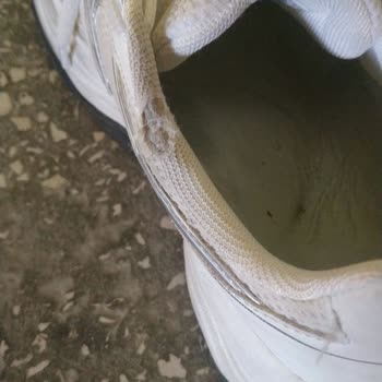 Yeni Alınan Ayakkabı İki Günde Yırtıldı, Çözüm Alamadım