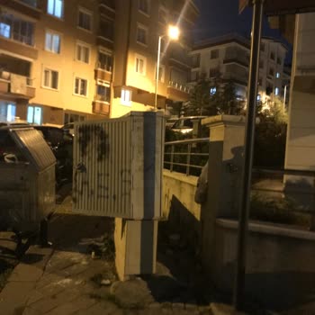 Açık Bırakılan Altyapı Kutusu Hem Güvenlik Hem Altyapı Riski Oluşturuyor