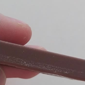 Aldığım Ülker Sütlü Çikolatalarda Küf Ve Renk Değişimi Şoku