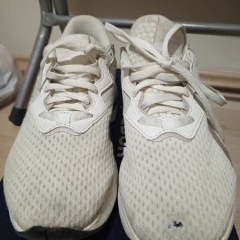 Reebok Ayakkabıda 1 Yıl İçinde Delik Oluştu, Değişim Talebim Reddedildi