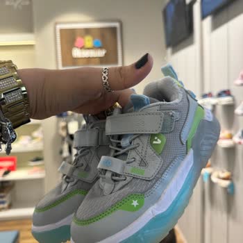 Vicco'dan Aldığım Çocuk Ayakkabısı Kısa Sürede Yırtıldı, Çözüm Sunulmuyor