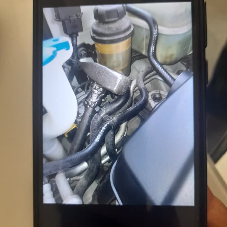 Bakım Sonrası Aracımız Çalışmıyor Motor Kısmında Unutulan Çekici Görünce Şok Olduk