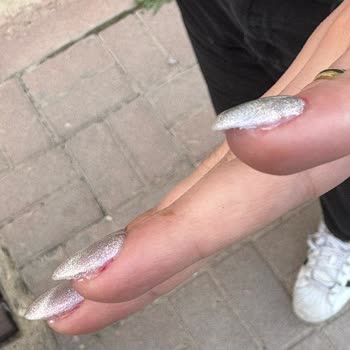 Protez Tırnak Randevusunda Kaba Tavır Ve Özensiz Hizmet Mağduriyeti