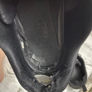 Skechers Ayakkabıda Tekrarlayan Topuk Yırtılması Ve Garanti Sorunu