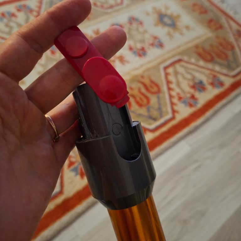 Dyson Süpürgede Tekrarlayan Arıza Ve Yetersiz Garanti Sonrası Destek