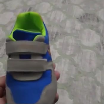 Benetton İmalat Hatası Ayakkabı Açma Yaptı!