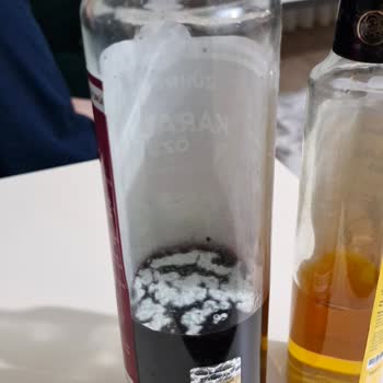 Zühre Ana Karadut Özü Şişesinde Küf Sorunu ve Para İadesi Talebi