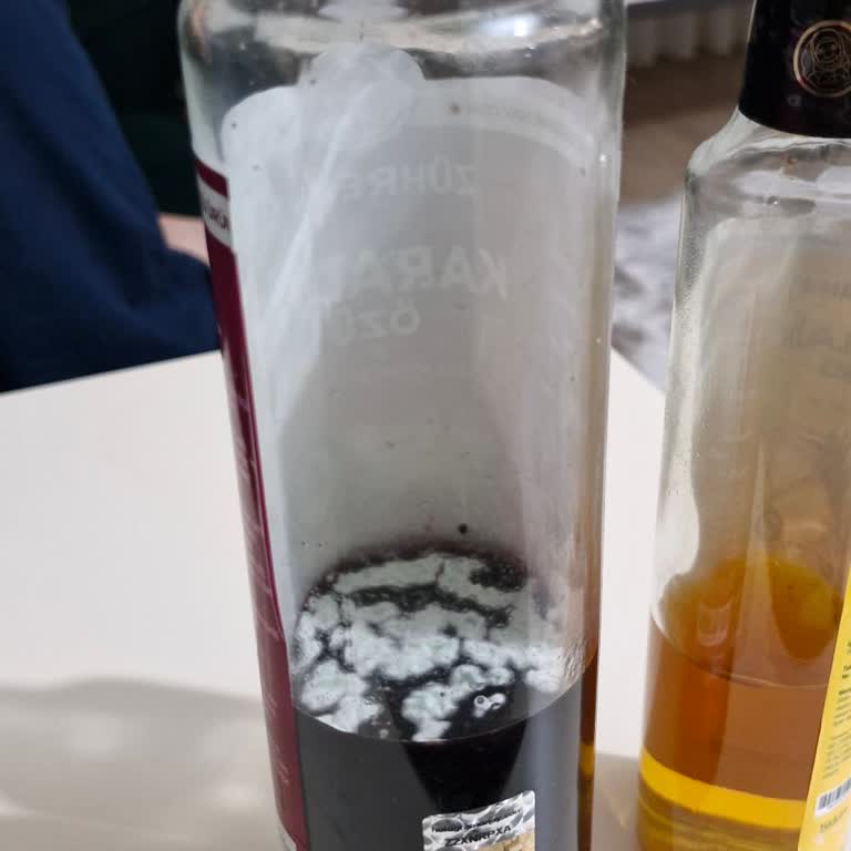 Zühre Ana Karadut Özü Şişesinde Küf Sorunu ve Para İadesi Talebi
