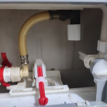 Yeni Taşındığım Dairede Visam Rezervuar Sürekli Arızalı