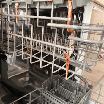 Teka Bulaşık Makinesi Sepetleri Hızla Paslandı Fahiş Değişim Ücreti Talep Ediliyor