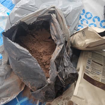 Aldığım Kahveler Yırtık Ve Dökülmüş Geldi, Müşteri Hizmetlerinden Dönüş Alamıyorum