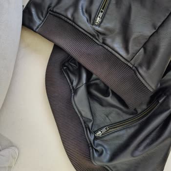 Kısa Sürede Rengi Solan Ceket İçin Değişim Talebim Reddedildi