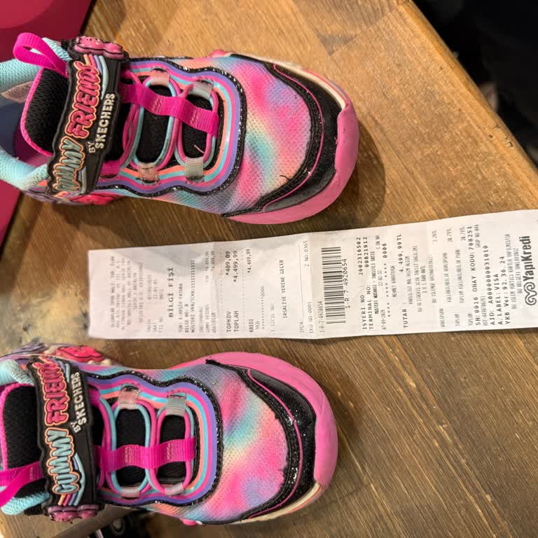 27 Günde Eriyen Skechers Çocuk Ayakkabısı Hayal Kırıklığı