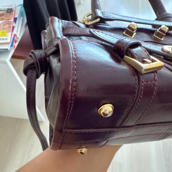 Kısa Sürede Deforme Olan Çanta Ve Ulaşılamayan Müşteri Hizmetleri