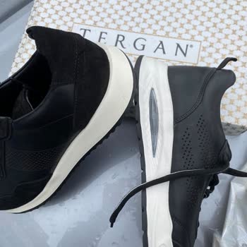 Siparişimde Farklı Ayakkabı Gönderildi, Müşteri Hizmetleri İlgisiz Kaldı