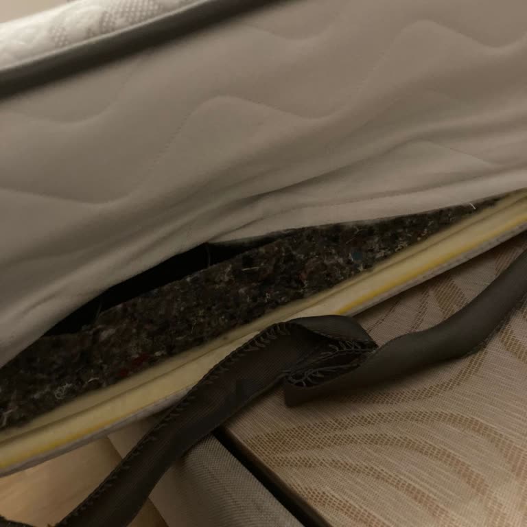 Yatağımda Oluşan Yırtıklar İçin Değişim Talebim Karşılanmadı