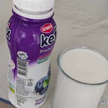 Yaban Mersinli Kefir Sade Çıktı, Ambalaj İçeriğiyle Uyuşmuyor
