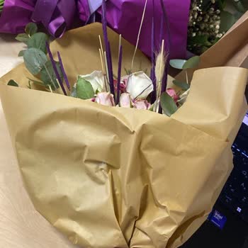 Sipariş Edilen Çiçek Buketi Görselden Farklı Ve Solmuş Geldi