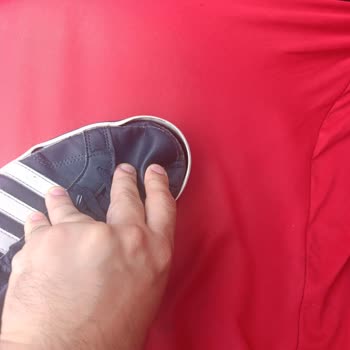 Garanti Süresindeki Adidas Ayakkabıda Üretim Hatası Ve Olumsuz İnceleme Sonucu
