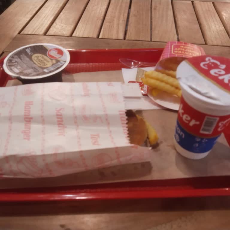 Yemek Sonrası Yaşanan Sağlık Sorunları Nedeniyle Mağduriyet