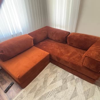 Köşe Takımında Belirgin Renk Uyumsuzluğu Ve Yetersiz Müşteri Desteği