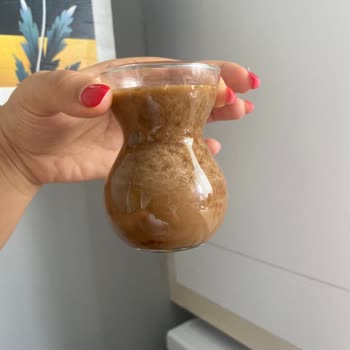 Son Kullanma Tarihi Geçmemiş Kahvede Beklenmedik Katı Maddeler Çıktı