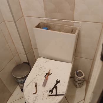 Vitra Klozetin Tasarım Hataları Nedeniyle Sürekli Sorun Yaşıyorum