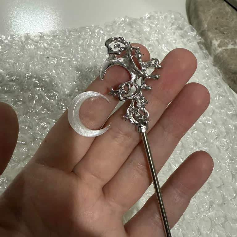 Aldatıcı Ürün Ve Red Edilen İade: Moon Saç Tokası Hayal Kırıklığı