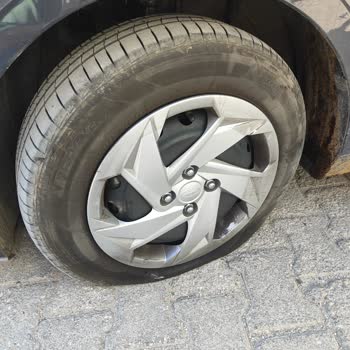 Garenta Ek Sigorta Paketiyle Karşılanacağı Söylenen Lastik Patlaması İçin 18 Gündür İade Alamıyorum