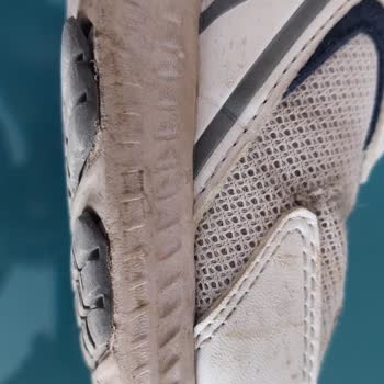 Lescon Orion 2 Ayakkabıda Kısa Sürede Yırtılma Ve Mağazadan Olumsuz Geri Dönüş