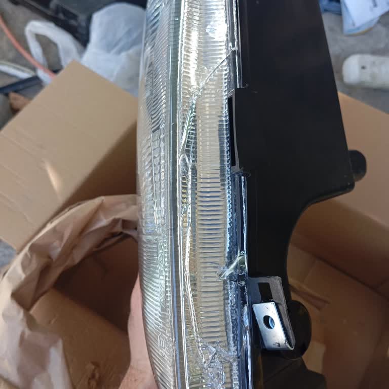 Kırık Gelen Peugeot Partner Farlar Ve İade Sürecinde Yaşanan Mağduriyet