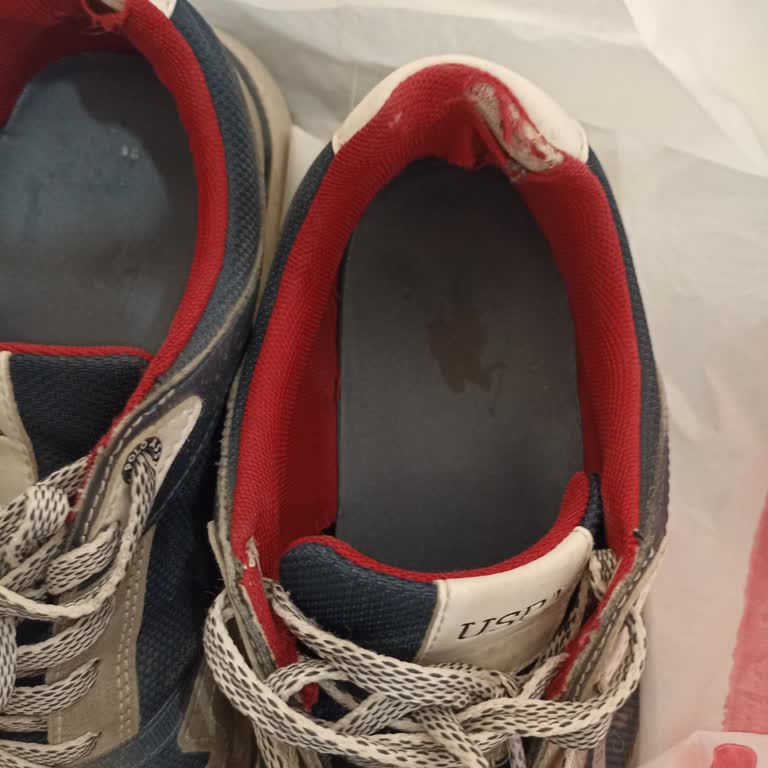 Aynı Markada Tekrarlayan Ayakkabı Yırtılması Ve Garanti Mağduriyeti