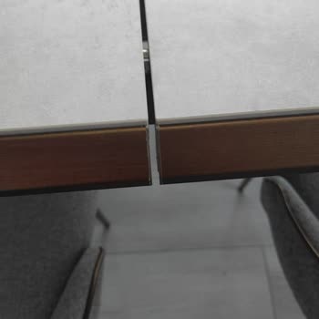 Defalarca Kırık Masa Teslimatı Ve Sorunun Çözülememesi Mağduriyet Yaratıyor