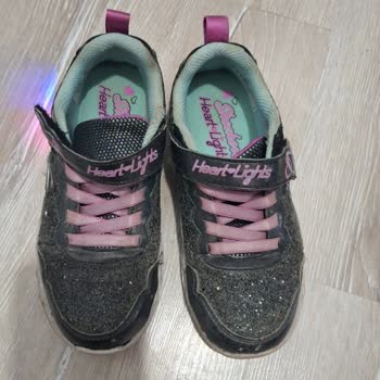 Kısa Sürede Hasar Gören Skechers Ayakkabıya Çözüm Bulunmadı