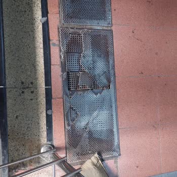 Metro İstasyonundaki Çukur Nedeniyle Yaşanan Kaza Ve Mağduriyet