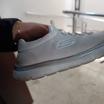 Kısa Sürede Deforme Olan Ayakkabı Ve İlgisiz Müşteri Hizmetleri Hayal Kırıklığı