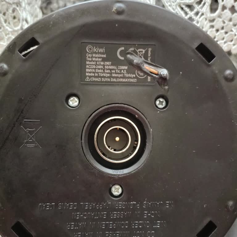 Kiwi Çay Makinesinin Plastik Kısmı Eridi